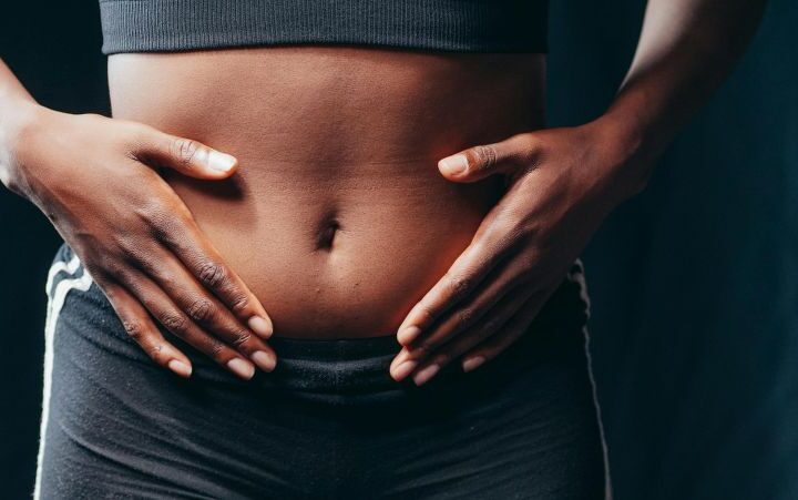 Quali sono le cause dei disturbi intestinali? Consigli e rimedi